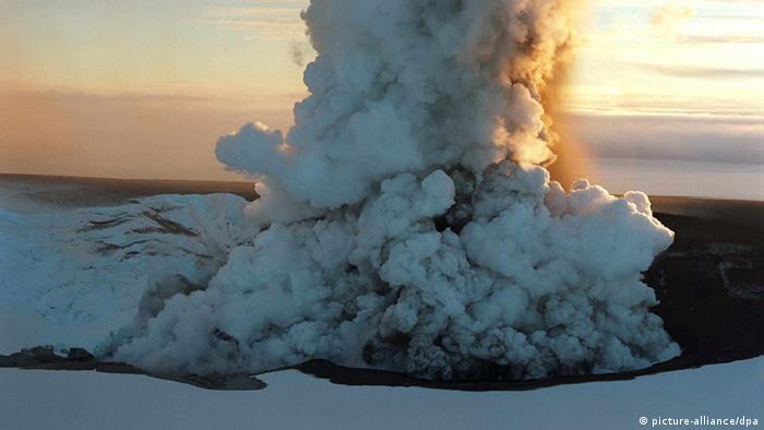 Iceland S Bardarbunga Volcano Europe Could Soon Be Under Another Giant Ash Cloud Science In Depth Reporting On Science And Technology Dw 08 14
