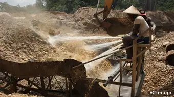 China Mine Bergbau Abbau Rohstoffe Afrika Ghana