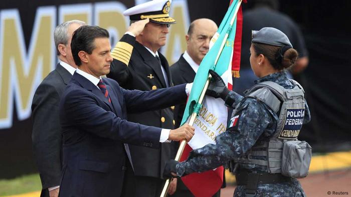 Mexiko: Vereidigung der neuen Polizeitruppe (Foto: Reuters)