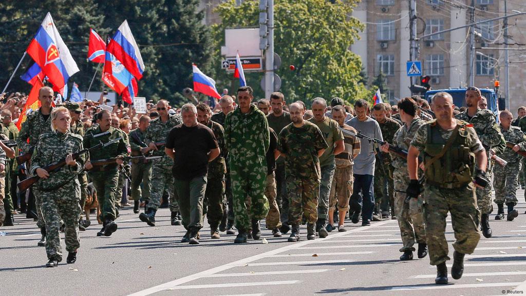 Шествие′′ пленных в Донецке: воспоминания участников (видео) | Новости из  Германии об Украине | DW | 25.08.2016