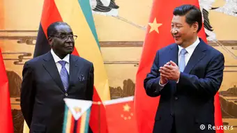Mugabe bei Xi 25.08.2014 Peking