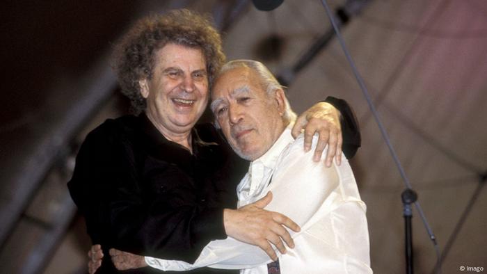 Musiker Und Volksheld Mikis Theodorakis Zum 95 Musik Dw 28 07 2020