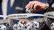 Champions League 2014/2014 Auslosung Lostopf mit Aufschrift Bayern München (Foto: dpa) Champions League 2014/2014 Auslosung Lostopf mit Aufschrift Bayern München (Foto: dpa)