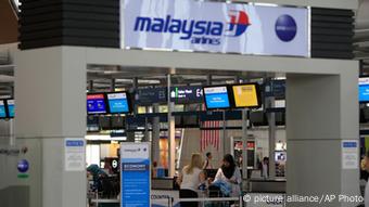 In check mas airline Malaysia Airlines’