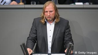 Grünen-Fraktionschef Anton Hofreiter redet im Bundestag.