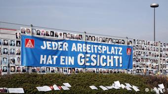 Πανό, θέσεις εργασίας