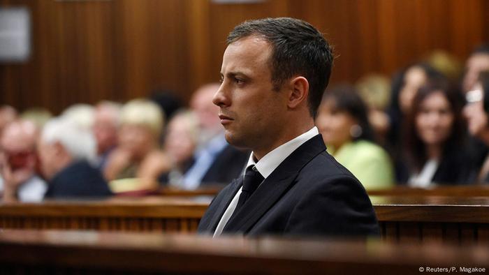 Oscar Pistorius Gericht in the murder trial of his girlfriend Reeva Steenkamp in Pretoria, 2011 (Reuters/P. Magakoe)