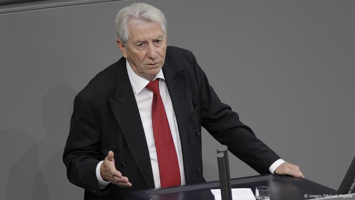 Diputados alemanes como Wolfgang Gehrcke piden que Alemania desista del acuerdo.
