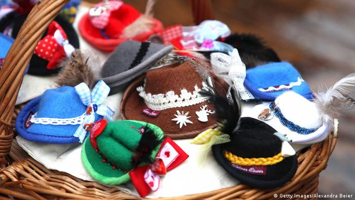 Баварские шляпы на празднике Октоберфест