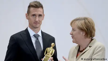 Merkel Klose Goldene Victoria