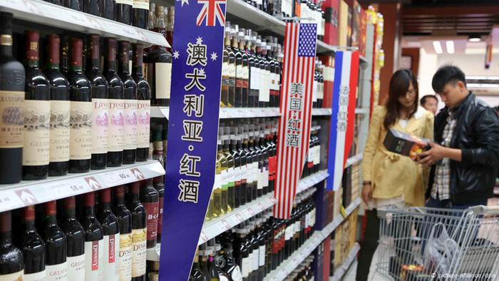 China Wein Regal Geschäft Archiv 2013