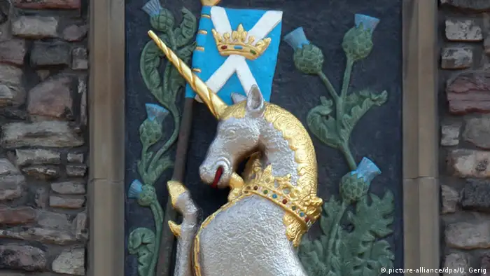 Schottisches Einhorn mit Wappen