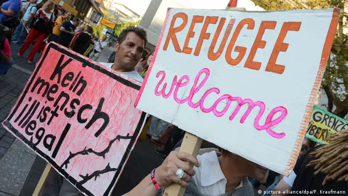 Demonstration gegen rigide Asylpolitik der Regierung in Stuttgart