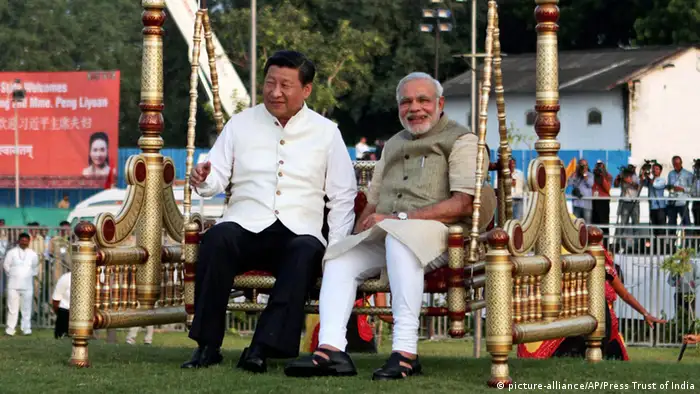 Chinas Präsident Xi Jinping in Indien Premierminister Narenda Modi