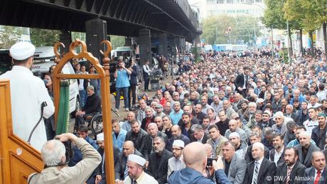 Veranstaltung Unter dem Motto: Muslime stehen auf gegen Hass und Unrecht