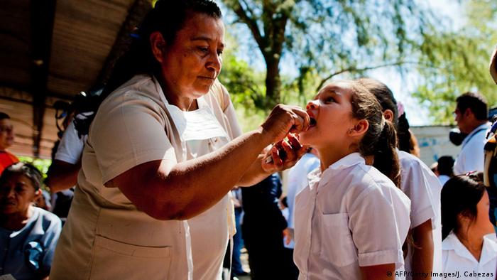 Untersuchungen wegen Chikungunya-Fieber (AFP/Getty Images/J. Cabezas)