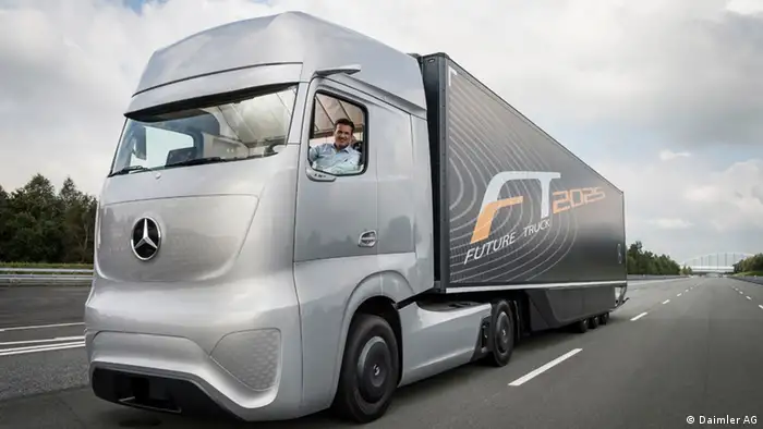 Daimler Future Truck 2015