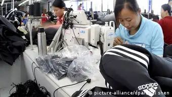 Produktion von Adidas Sportbekleidung in China