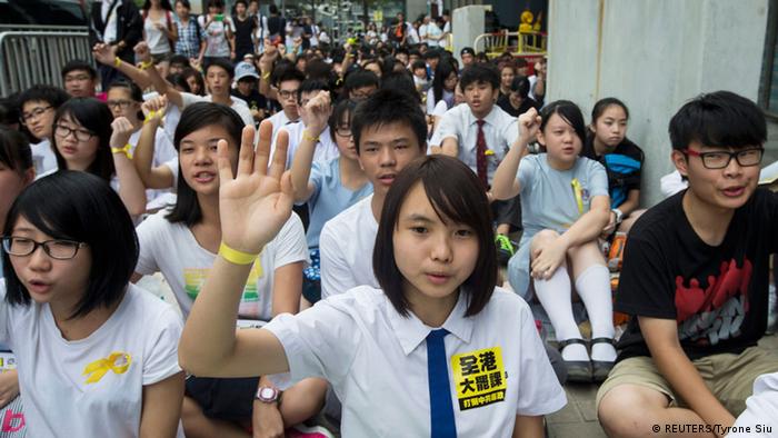 香港中学生加入罢课 德国之声来自德国介绍德国 Dw 26 09 14