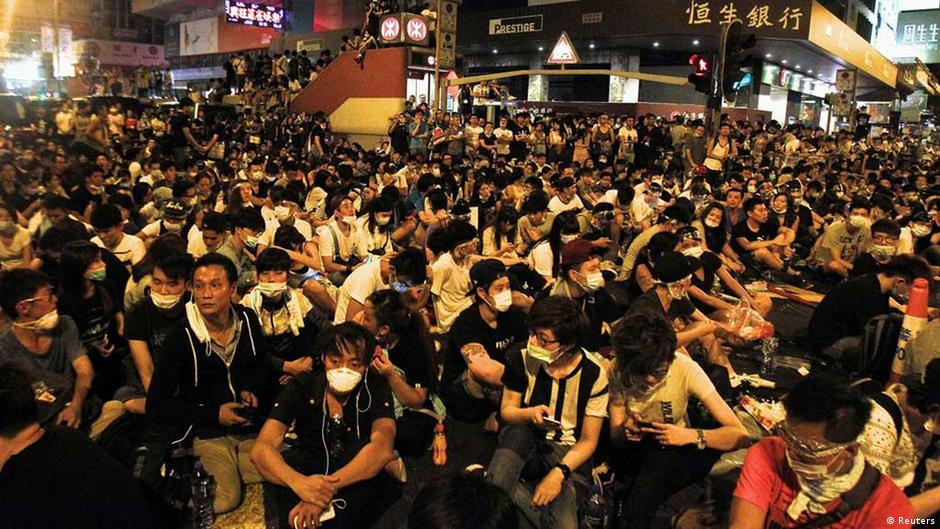 Hong Kong protests spread DW 09/29/2014