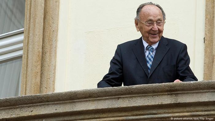 Former German Foreign Minister Hans Dietrich Genscher Dies Aged News Dw 01 04 16