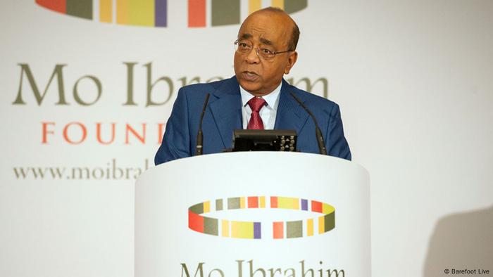 Mo-Ibrahim speaking at his event.  (Barefoot Live)