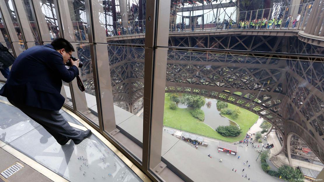 Eiffel Tower gets glass floor in £24m facelift - Telegraph