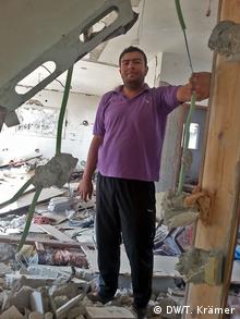Mohammed Ali in seinem zerstörten Haus C: Tania Krämer