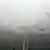 Smog über Autobahn Foto: Getty Images/ChinaFotoPress