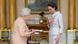 England - Angelina Jolie bekommt einen Ordenszeichen von Queen Elisabeth England - Angelina Jolie bekommt einen Ordenszeichen von Queen Elisabeth