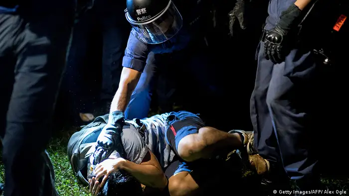 Hong Kong Polizei Demonstrant Gewalt Polizeigewalt