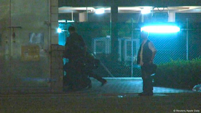 港警涉嫌施暴民众怒批 警察打人可耻 德国之声来自德国介绍德国 Dw 15 10 14