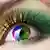 geschminktes Frauenauge, bunte Kontaktlinse, Quelle: Fotolia
