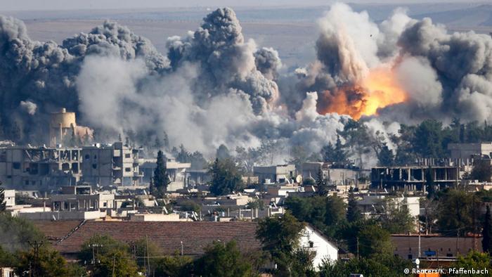 Syrien Kämpfe um Kobane Luftangriff Bombardements 18.10.2014