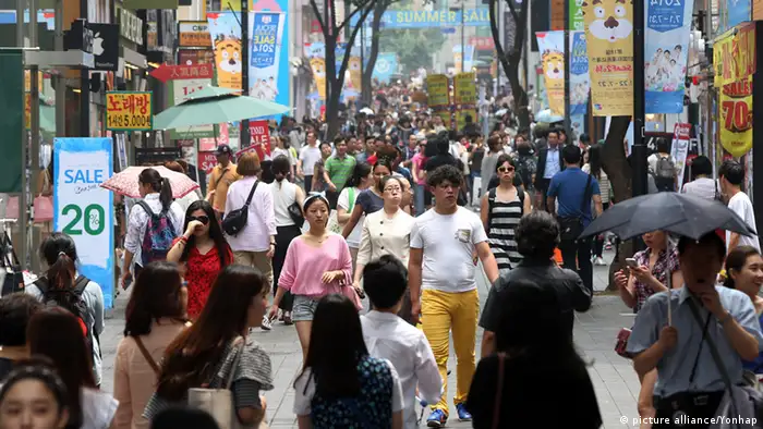 Südkorea Einkaufsstraße in Seoul Juli 2014