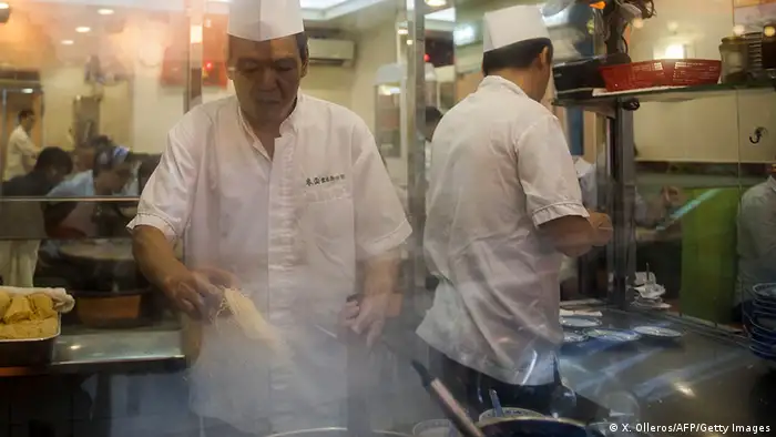 China Kochen in einem Restaurant in Hongkong