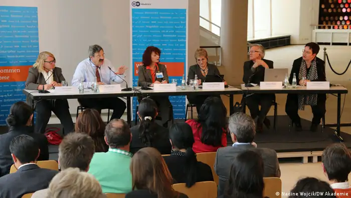 Podium discussion Ecuador, 16 october 2014