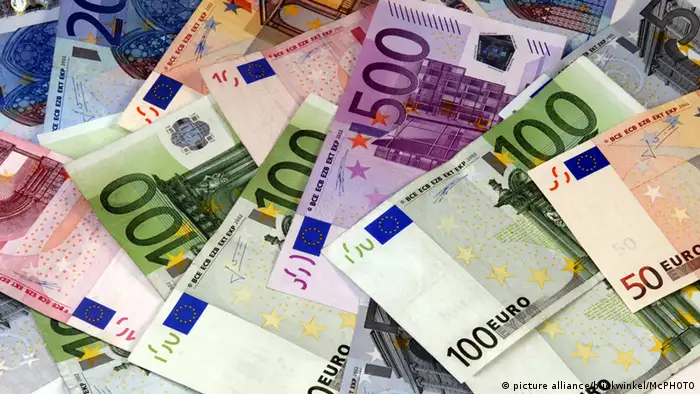 Евробанкноты разного достоинства