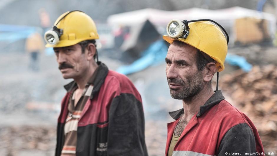 Public outcry in Turkey puts managers in court over Soma mining disaster | World | Breaking news and perspectives from around the globe | DW - Vimarsana News
