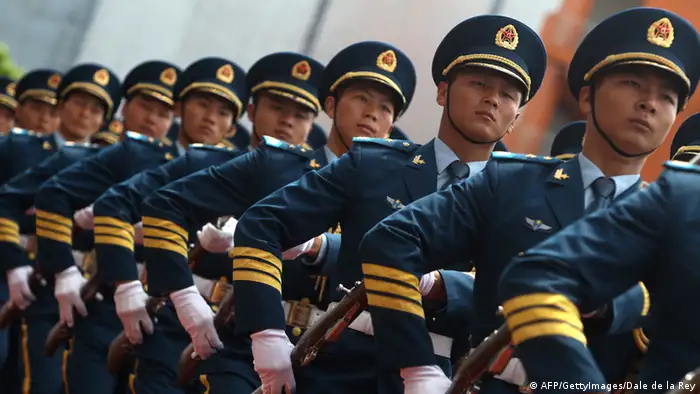 China Soldaten der Volksbefreiungsarmee Archiv 2012