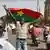 Les manifestants célébrent la démission de Blaise Compaoré