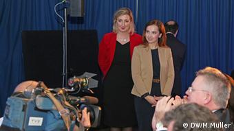 Die beiden Film-Autorinnen Rosalia Romaniec (links) und Magdalena Gwozdz (Foto: DW)