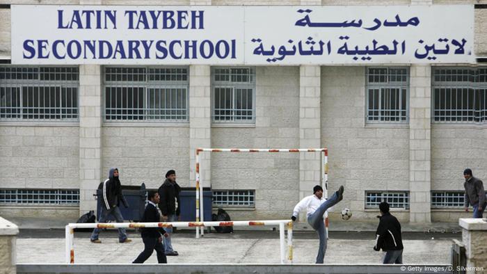 من المسؤول عن انتشار العنف في المدارس العربية بإسرائيل ثقافة ومجتمع قضايا مجتمعية من عمق ألمانيا والعالم العربي Dw 07 11 2014