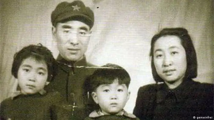 Lin Biao mit seiner Familie