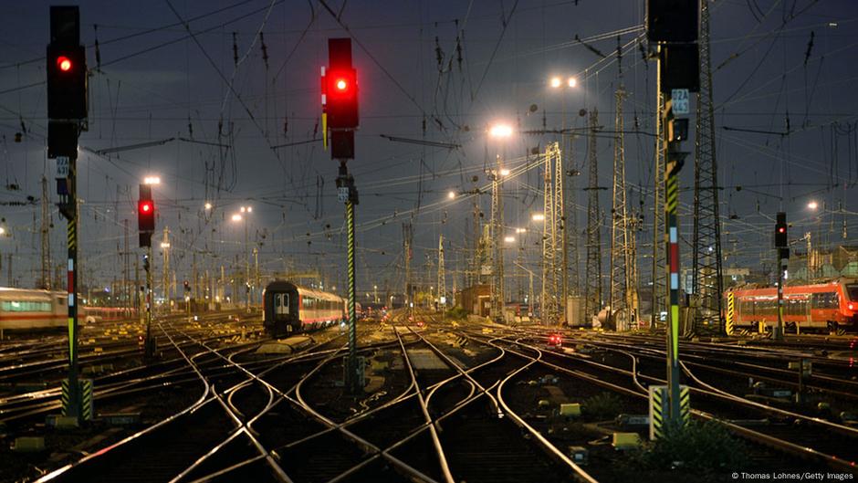 Deutsche Bahn court bid fails to stop strike – DW – 11/06/2014