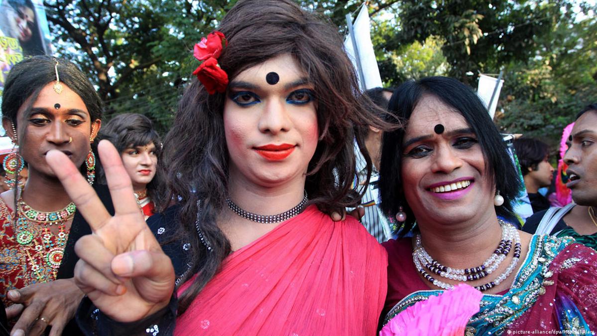 Ukrainada porno video saytlar Engelsda jinsiy aloqa uchun qiz toping