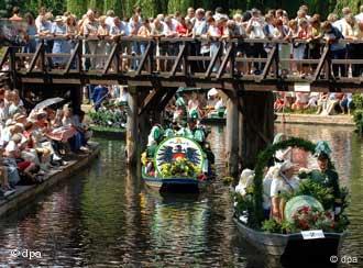 Lübbenau tiene 1.000 kilómetros de vías navegables.
