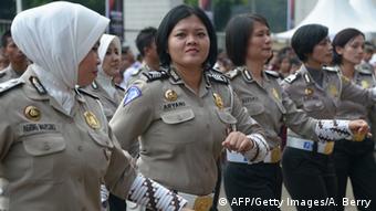 Indonesische Polizistinnen Archiv 2013