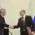 Владимир Путин и Рауль Хаджимба при подписании договора о союзничестве и стратегическом партнерстве