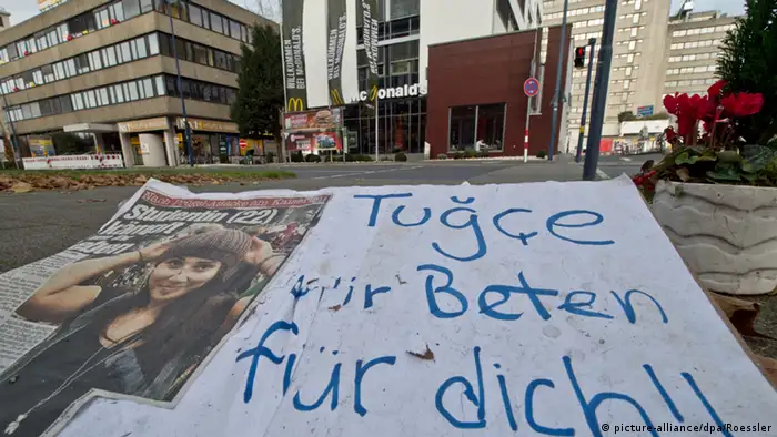 Trauer um Tugce A. (Foto: picture-alliance/dpa/Roessler) 